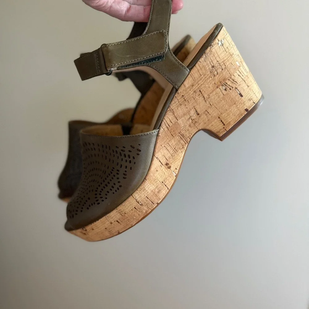 Clarks Maritsa Nila Wedge Women's Sandals Khaki Leather Platform Heels Size 9 - Picture 5 of 10